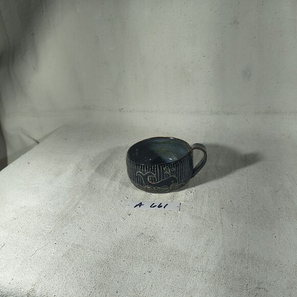 Ceramic Handmade Pottery Mug With Whale Design - Picture 1 of 5